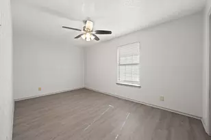 1108 N Elm St, Denton, TX 76201 - Photo 11