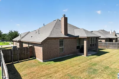 1107 Fairhaven Drive, Glenn Heights, TX 75154 - Photo 37
