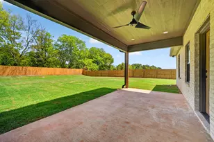 305 Grace Ln, Athens, TX 75751 - Photo 33