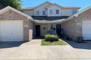 1248 Village Garden Pl Dr, Azle, TX 76020 - Photo 1
