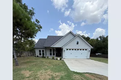 115 E 8th Street, Weatherford, TX 76086 - Photo 1