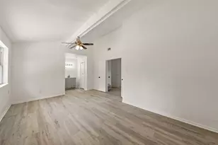 229 Crockett Ln, Hewitt, TX 76643 - Photo 9
