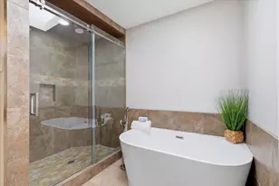 18512 Featherwood Dr, Dallas, TX 75252 - Photo 25