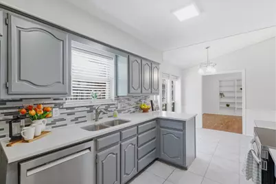 18512 Featherwood Drive, Dallas, TX 75252 - Photo 5