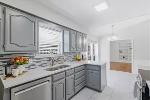 18512 Featherwood Dr, Dallas, TX 75252 - Photo 5