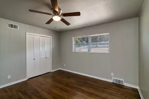 4516 Rolling Hills Dr, Fort Worth, TX 76119 - Photo 13