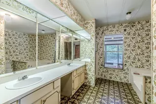 5749 S Rock Creek Loop, Waco, TX 76708 - Photo 11