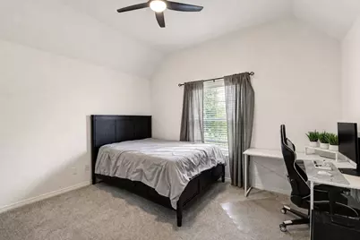 816 Lake View Court E, Crowley, TX 76036 - Photo 27