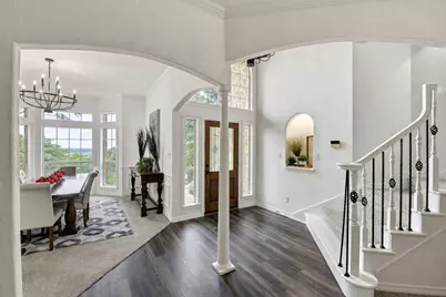 816 Lake View Court E, Crowley, TX 76036 - Photo 5