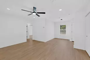 808 Lilac Dr, Garland, TX 75040 - Photo 9