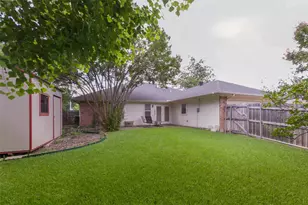 2013 Pleasant Valley Dr, Plano, TX 75023 - Photo 29