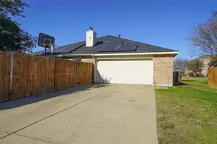 620 Azalea, Glenn Heights, TX 75154 - Photo 25