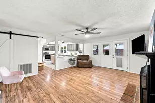 6832 Parkwood Dr, North Richland Hills, TX 76182 - Photo 7
