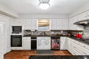 2407 Briarcliff Dr, Irving, TX 75062 - Photo 17