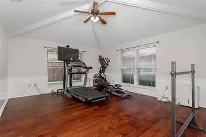2407 Briarcliff Drive, Irving, TX 75062 - Photo 19