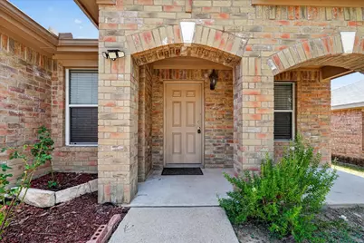 4008 Mantis Street, Fort Worth, TX 76106 - Photo 3