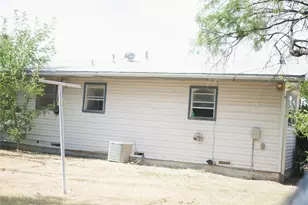 2007 W Commerce St, San Saba, TX 76877 - Photo 7