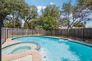 2701 Baldwin Dr, Arlington, TX 76012 - Photo 23