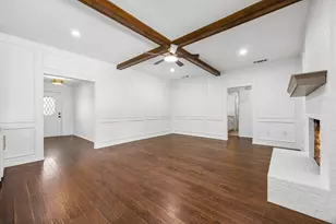 2701 Baldwin Dr, Arlington, TX 76012 - Photo 5