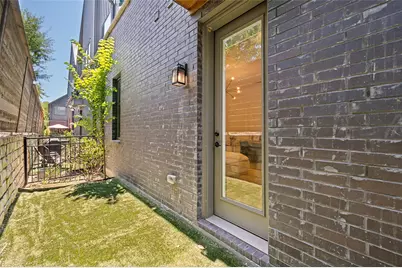 9118 Prado Lane, Dallas, TX 75220 - Photo 25