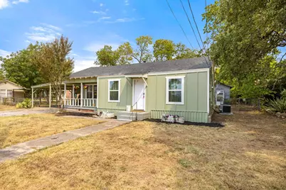 207 E 4th Street, Weatherford, TX 76086 - Photo 1