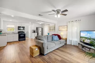 207 E 4th St, Weatherford, TX 76086 - Photo 5