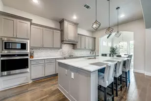 801 Toby Trl, Mansfield, TX 76063 - Photo 9