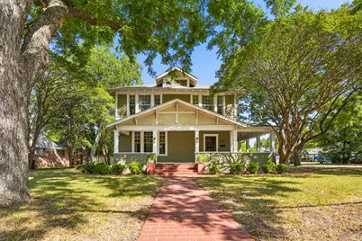400 W Gilmer Street, Ennis, TX 75119 - Photo 9