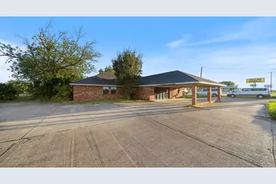 1409 W South Commerce Street, Wills Point, TX 75169 - Photo 1