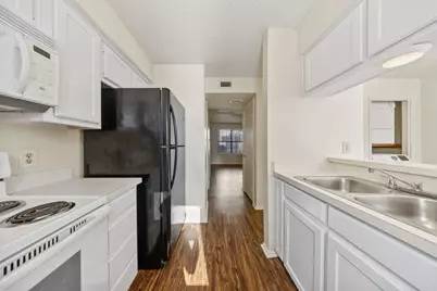 929 W Hickory Street #A8, Denton, TX 76201 - Photo 13
