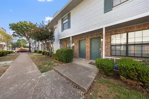 929 W Hickory St, Denton, TX 76201 - Photo 1