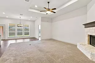 637 Piper Dr, Saginaw, TX 76179 - Photo 5