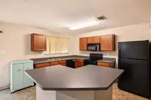 2752 Maegen Cir, Fort Worth, TX 76112 - Photo 19