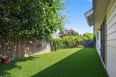 2752 Maegen Circle, Fort Worth, TX 76112 - Photo 5
