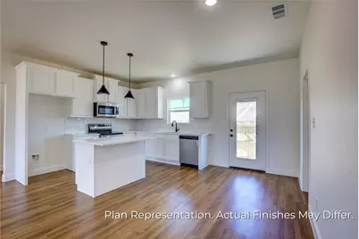 205 E Laura Avenue, Quinlan, TX 75474 - Photo 5