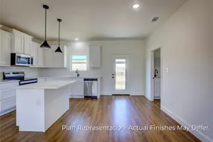 205 E Laura Ave, Quinlan, TX 75474 - Photo 7