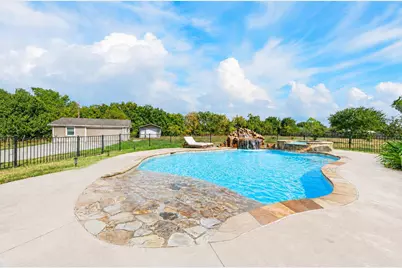 281 Rose Garden Drive, McKinney, TX 75072 - Photo 3