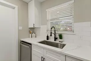 240 Collins Dr, Burleson, TX 76028 - Photo 11