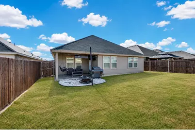 1200 Fairbanks Drive, Ennis, TX 75119 - Photo 13