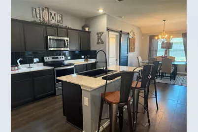 1200 Fairbanks Drive, Ennis, TX 75119 - Photo 5
