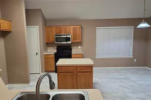 1912 Chapman Dr, Lancaster, TX 75134 - Photo 11