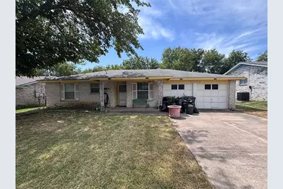 1002 Shenandoah Drive, Arlington, TX 76014 - Photo 1