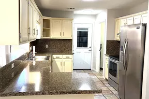 1310 McAnear Ct, Cleburne, TX 76033 - Photo 7