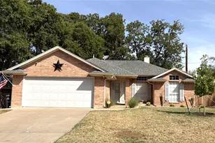 1310 McAnear Ct, Cleburne, TX 76033 - Photo 1