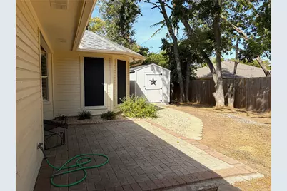 1310 McAnear Court, Cleburne, TX 76033 - Photo 21