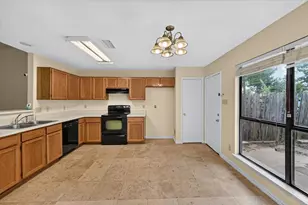 724 Lemons St, Cedar Hill, TX 75104 - Photo 13