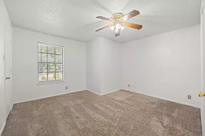 929 W Hickory Street #A2, Denton, TX 76201 - Photo 17