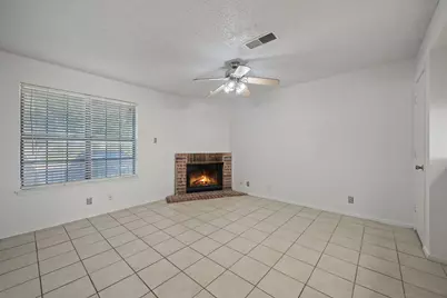 929 W Hickory Street #A2, Denton, TX 76201 - Photo 9