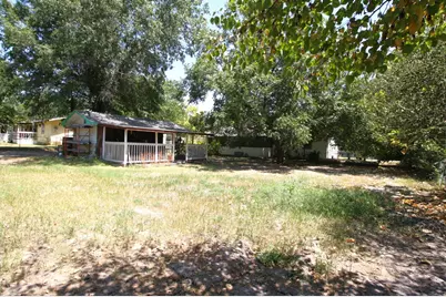 306 S Austin Street, Wolfe City, TX 75496 - Photo 25