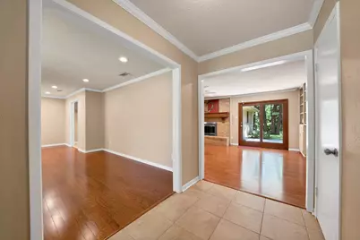 451 Cooks Lane, Fort Worth, TX 76120 - Photo 7